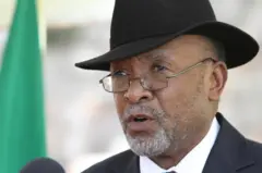 Aworan Nangolo Mbumba 