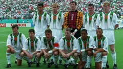 Equipe irlandesa de futebol alinhada para a foto antes do jogo contra o México, pela Copa do Mundo de 1994 nos Estados Unidos