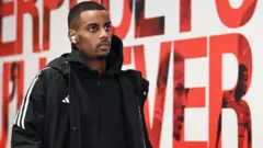 ኣሌክሳንደር ኢሳቕ