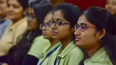 విద్యార్థులు ప్రతీకాత్మక చిత్రం