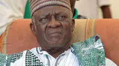 C'est la deuxième fois que John Fru Ndi est enlevé en moins d'un an.