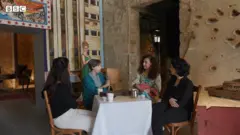 صورة من حلقة دنيانا عن المدن والحرب والذاكرة