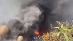 Diyaaradda ku burburtay Nepal