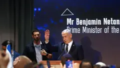 بنیامین نتانیاهو هم در این نشست حضور داشت