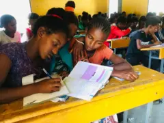 ተማህሮ ኣብ መኣዲ ትምህርቲ