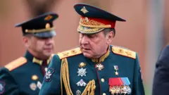 Генерал Булгаков незадолго до отставки — на параде Победы на Красной площади в Москве 9 мая 2022 года