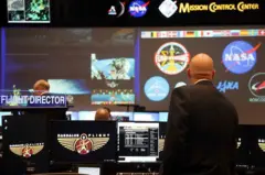 Vista do centro de controle da missão Artemis, em Houston, no Texas (Estados Unidos)