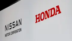 логотипы Nissan и Honda