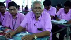 72 வயதில் பாலிடெக்னிக் படிக்கும் கடலூர் முதியவர் செல்வமணி 