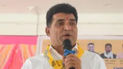 ઇસુદાન ગઢવી, ખંભાળિયા પોલીસ સ્ટેશન, આમ આદમી પાર્ટી દેખાવો, પોલીસ અટકાયત, બીબીસી ગુજરાતી 