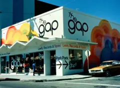 Foto de 1969 de la tienda the gap en una esquina de San Francisco