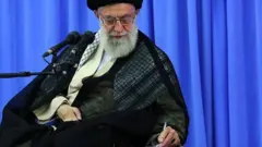 آیت الله خامنه ای