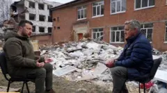 Zelensky avuga ko ingabo za Ukraine zihanganye n'ikibazo c'ubukene bw'amasasu ariko ko zihagazeko