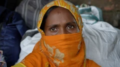 নিজেকে বাংলাদেশি বলে দাবি করা এক নারী হাকিমপুর সীমান্তে