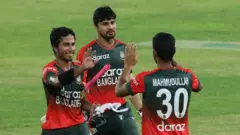 আফিফ হোসেন বাংলাদেশ প্রিমিয়ার লিগে পারফর্ম করার পর থেকেই তাকে নিয় আলোচনা চলছে ক্রিকেট ভক্তদের মধ্যে।