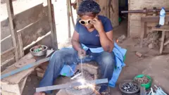 Iya Welder