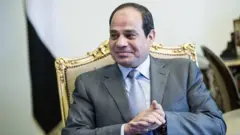 كيف رد السيسي على اتهامات محمد علي؟