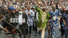 Mgbe Rotimi Amaechi gbara ọsọ n'amaegwuregwu nke Adokiye Amiesimaka Stadium iji gosi ọha na ahụ zuru ya oke maka ọrụ onyeisiala