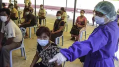 ပိုးတွေ့လူနာအများဆုံးရှိရာ အင်းစိန်မြို့နယ်ကို ကျန်းမာရေးစစ်တမ်းကောက်