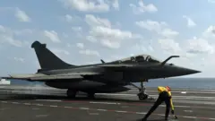 ரஃபால் போர் விமானங்கள் இந்தியாவுக்கு ஏன் அவசியம்? நீங்கள் அறிந்து கொள்ள வேண்டிய 10 முக்கிய தகவல்கள்