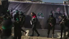 حركة حماس تطلق سراح إحدى الرهائن الإسرائيليين في غزة