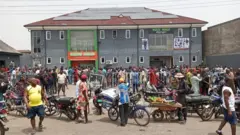 Aworan awọn ontaja Igbo