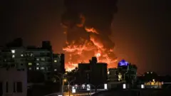 তেহরানে তেলের ডিপোতে হামলার পরের দৃশ্য