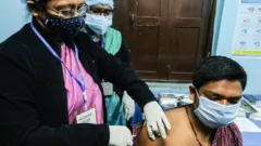 Hindistan'da aşı kampanyası