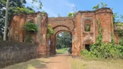 মীর জাফরের ভগ্নপ্রায় প্রাসাদ