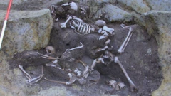 ان سات ڈھانچوں کے بارے میں سائنسدانوں کا خیال ہے کہ یہ 1,700 سال پرانے ہیں