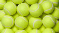 Grupo de bolas de tênis