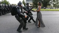 Ieshia Evans, Estados Unidos, 2016