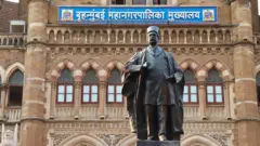 आशियातील सर्वात श्रीमंत महानगरपालिका म्हणून बृहन्मुंबई महानगर पालिकेची ओळख आहे.