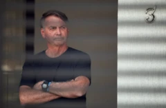 O ex-presidente Jair Bolsonaro em sua casa, em prisão domiciliar, ordenada pelo ministro Alexandre de Moraes, do Supremo Tribunal Federal. Em 14 de agosto de 2025