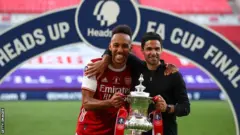 Pierre-Emerick Aubameyang et Mikel Arteta