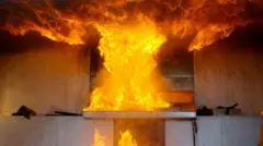 ভবনে প্লাটিনাম আওয়ারের মধ্যেই আগুন নিভিয়ে ফেলা সম্ভব