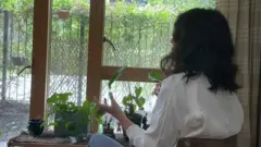 جنبش 'من هم' ایران؛ انتظار راویان آزار جنسی از آزارگرشان چیست؟