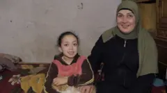 في الأشهر الأخيرة، عصفت موجة غلاء قاسية بملايين المصريين. وإذا كانت الأرقام الرسمية تتحدث عن معدلات تضخم تتجاوز عشرين في المئة، فإن النسب الفعلية قد تكون أكبر من ذلك بكثير.