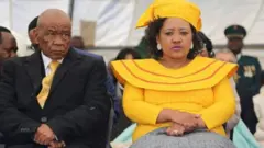 La femme du Premier ministre du Lesotho s'est livrée à la Police.