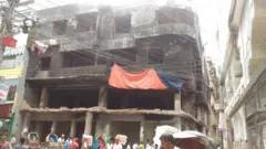 চুড়িহাট্টার ওয়াহিদ ম্যানসন, যে ভবনে অগ্নিকাণ্ড হয়েছিল