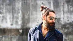 நடிகர் விக்ரம் பற்றி அதிகம் அறியாத விஷயங்களை பகிரும் 8 திரைக்கலைஞர்கள்