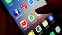 Celular com aplicativosjogo do aviao da blazeredes sociais 