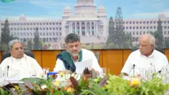 கர்நாடகாவில் நடைபெற்ற அனைத்து கட்சி கூட்டம்