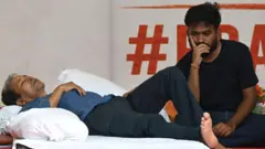 सोनम और अभिजीत