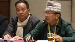 एन्फा अध्यक्ष पङ्कज विक्रम नेम्बाङ (दायाँ) र महासचिव किरण राई