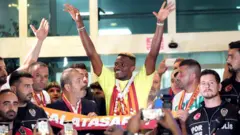 Galatasaray don complete di signing of Victor Osimehn