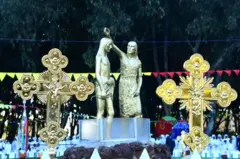 ወርቃዊ መስቀላት ኣብ በዓል ጥምቀት