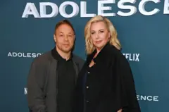 Stephen Graham e Hannah Walters.