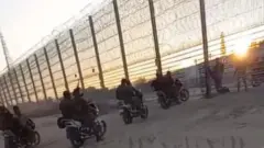  Picha za mitandao ya kijamii pia zilionesha Hamas wakianzisha mashambulizi yake