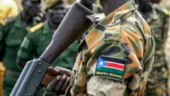 ገጹ ዘይርአ ብረት ዝሓዘ ወተሃደር ደቡብ ሱዳን